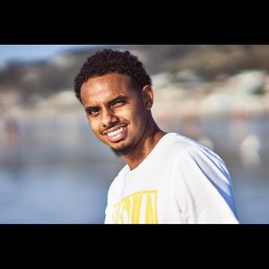 Meet your Posher, Hussein